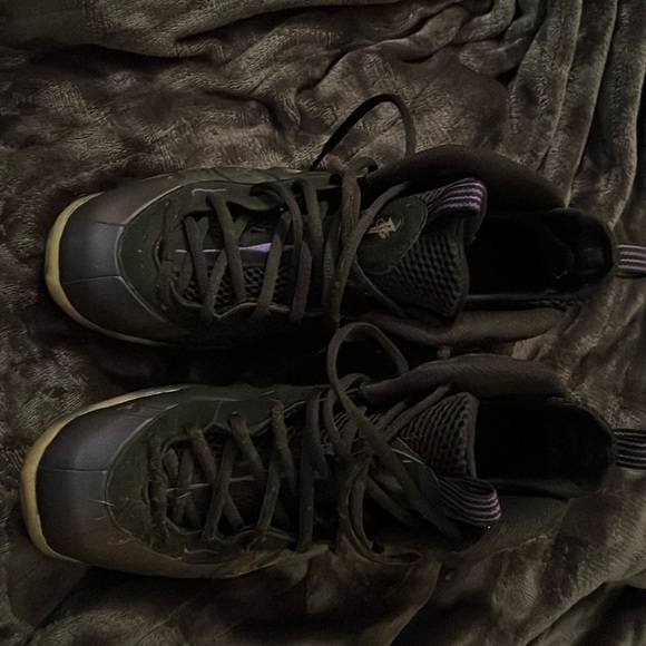 Eggplant foamposites - Picture 1 of 2